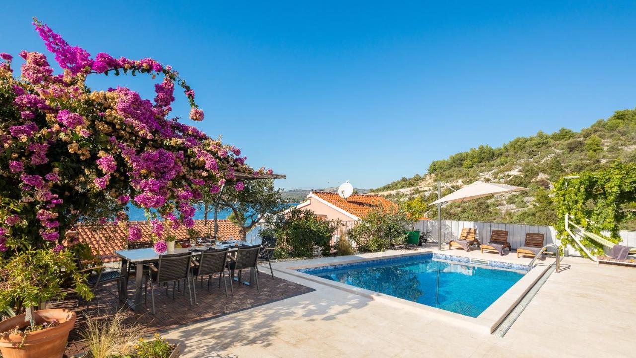 Holiday Home D&D Residence Rogoznica  Exterior foto