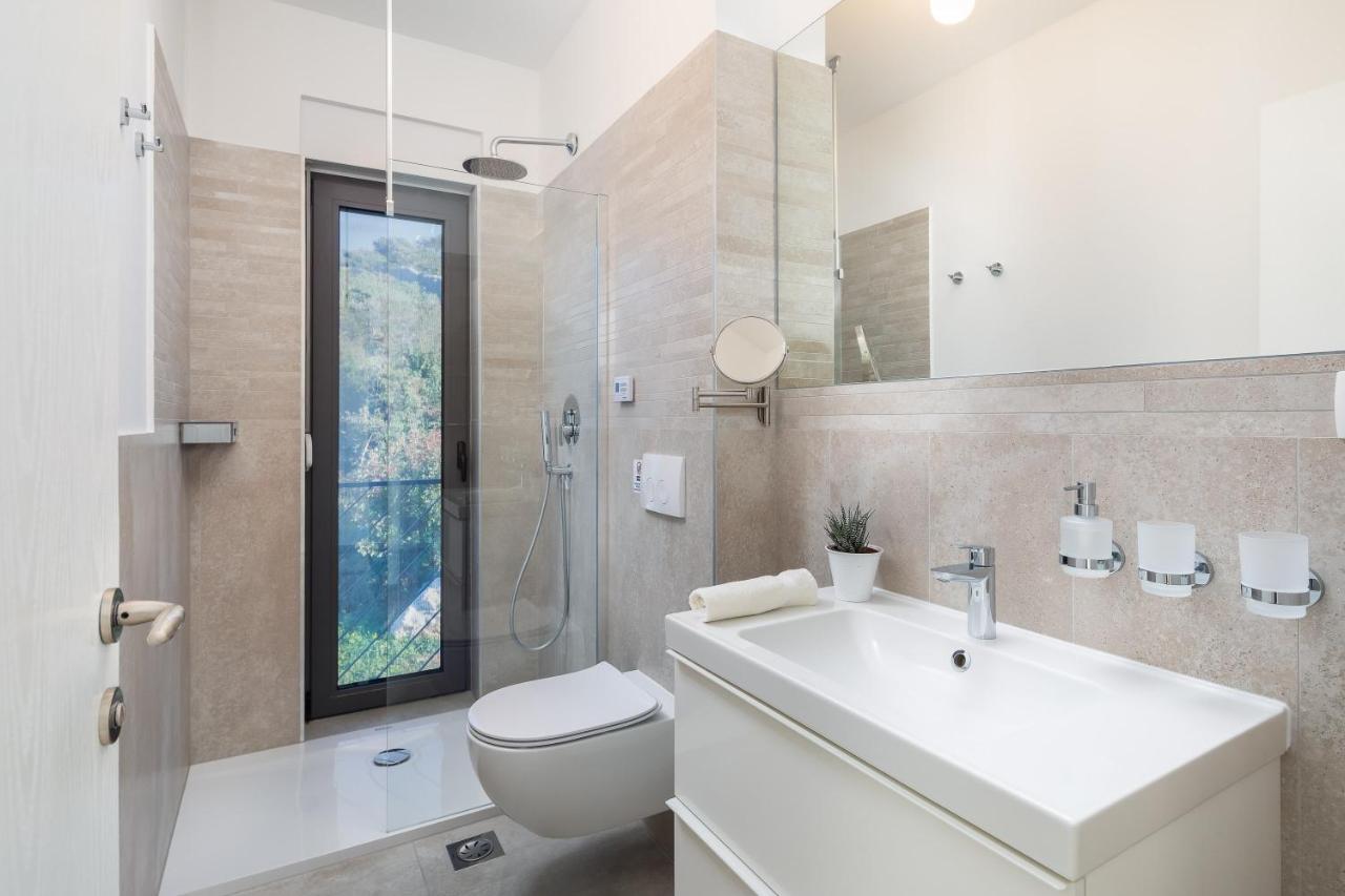 Holiday Home D&D Residence Rogoznica  Exterior foto
